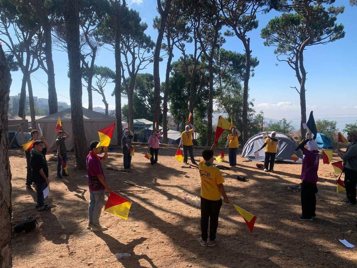 نظمت  معتمدية الكشافة والمرشدات في مفوضية بيروت مخيّمًا تدريبيًا لإمضاء درجات المطاليب تحت شعار "نحو التقدّم والإنجاز"، وذلك بين ٤ و٧ أيلول 2025 في المخيّم الصيفي - رويسات صوفر.

شارك في المخيّم أكثر من ٤٥ كشافًا ومرشدة توزّعوا على ثلاث درجات كشفية (المبتدئ، الثاني، والأول).