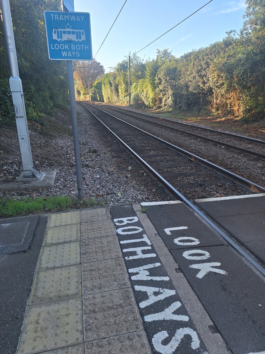 Ive never got a tram to work before, it feels like a bit like a quest, hopefully I get to DSEI.