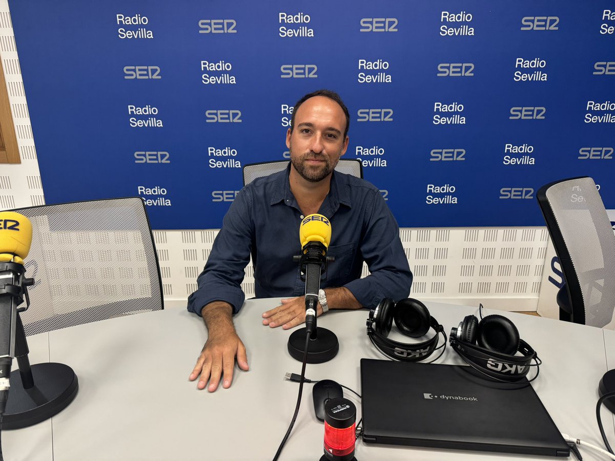 Fernando P. Monguió (@fp_monguio) on Twitter photo Hoy este pedazo de periodista <a href="/Carlosrch/">Carlos Rocha</a> de <a href="/elconfidencial/">El Confidencial</a> se incorpora como columnista a <a href="/laventana/">La Ventana</a> Andalucía de la <a href="/CadenaSERAnd/">Cadena Ser Andalucía</a> <a href="/La_SER/">Cadena SER</a> Deseando escuchar desde esta tarde sus análisis siempre llenos de rigor y talento. Hoy este pedazo de periodista <a href="/Carlosrch/">Carlos Rocha</a> de <a href="/elconfidencial/">El Confidencial</a> se incorpora como columnista a <a href="/laventana/">La Ventana</a> Andalucía de la <a href="/CadenaSERAnd/">Cadena Ser Andalucía</a> <a href="/La_SER/">Cadena SER</a> Deseando escuchar desde esta tarde sus análisis siempre llenos de rigor y talento.