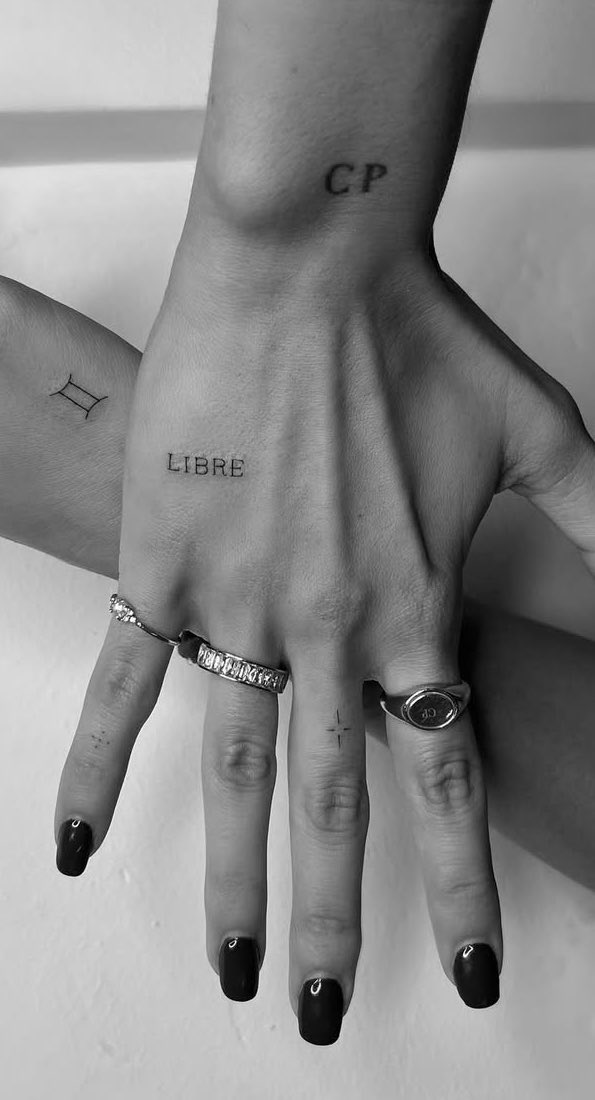 Una mujer libre , da miedo,pánico y terror .En la edad media las quemaban por brujas ,en el SXXI ,las queman en redes sociales . Yo soy bruja y tú? #4añosconCrisPorta