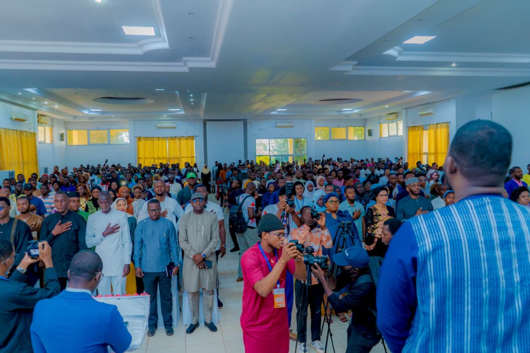 Plus de 500 jeunes réunis au Mémorial Modibo Keïta pour le 1er #ConcertDigital !
Preuve que le numérique peut inspirer, rassembler et bâtir la paix.
Bravo à @MaliDigitalGen &amp; partenaires !
Avec un usage prosocial, le digital devient levier de dialogue, citoyenneté et cohésion.