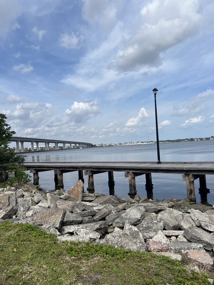 Diane Davison (@dldavison) on Twitter photo <a href="/DailyPicTheme2/">Daily Picture Theme</a> Nice place to #wander along the St. Lucie River in Florida #DailyPictureTheme <a href="/DailyPicTheme2/">Daily Picture Theme</a> Nice place to #wander along the St. Lucie River in Florida #DailyPictureTheme