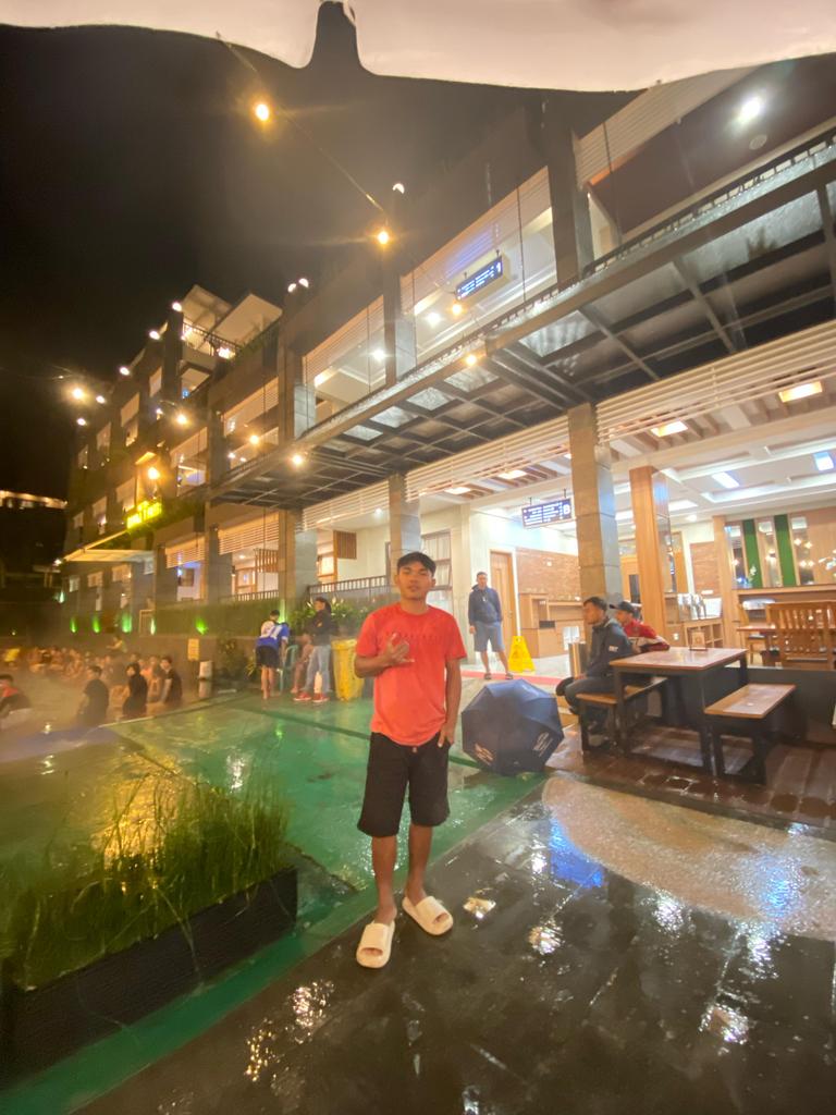 aslinya tu guatu dulu spederman tapi sekarang sendirianmen