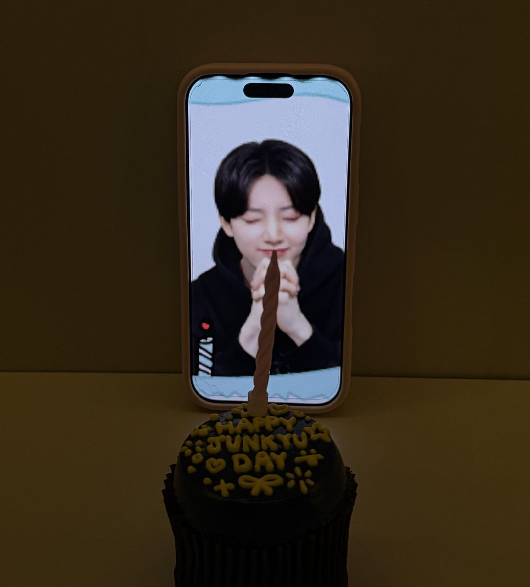 지구 tweet media