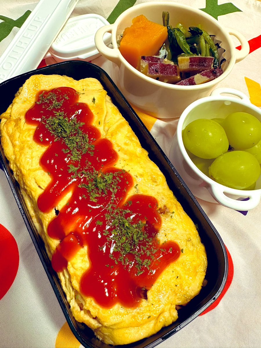 tomoa_co_go's tweet image. #秋刀魚

今年の秋刀魚は旨いと聞いて🤤

#おうちごはん #晩ごはん