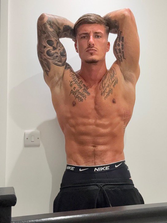 shreddedjayy's tweet image. Lunchtime boys 💪🏽

Get it covered now 🤑

throne.com/shreddedjayy