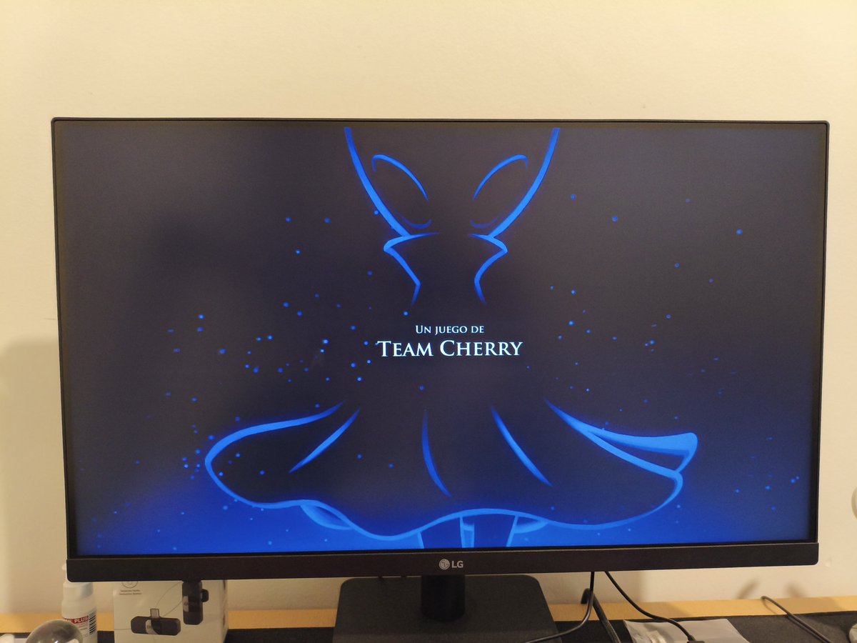 Bueno, ya me pase Silksong.

Me gustó mucho, el arte, la música, el movimiento está muy bien hecho.

Que tocaría yo? Que algunos enemigos o cosas no deberían de quitar el doble.

Pero más allá de eso, es muy sólido, hace todo lo que tiene que hacer y lo hace bien.

😎😎😎/😎😎😎