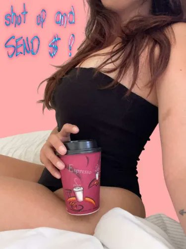 Laylasayslol's tweet photo. I just received Coffee 𝓈𝑒𝓃𝒹 from @Bbratfish via Throne. https://t.co/sqi0vXKHaJ