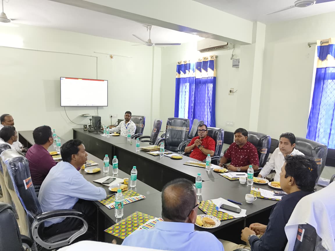DMnabarangpur's tweet image. Attended the 1st DMVC meeting for the 2025-26 academic year at Govt. Polytechnic, Tirliamguda, Nabarangpur. Focused on enhancing technical education and skill development for our youth. 🛠️📚#SkillDevelopment #Nabarangpur #PolytechnicEducation @CMO_Odisha @SDTEOdisha