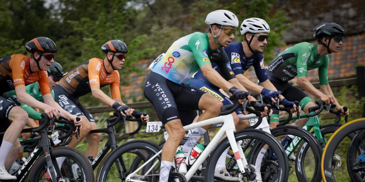 Weer Nederlands succes in Tour of Salalah: Jeroen Meijers zegeviert in derde etappe

wielerflits.nl/nieuws/weer-ne…

🇳🇱🇴🇲#wielrennen #koers #cycling