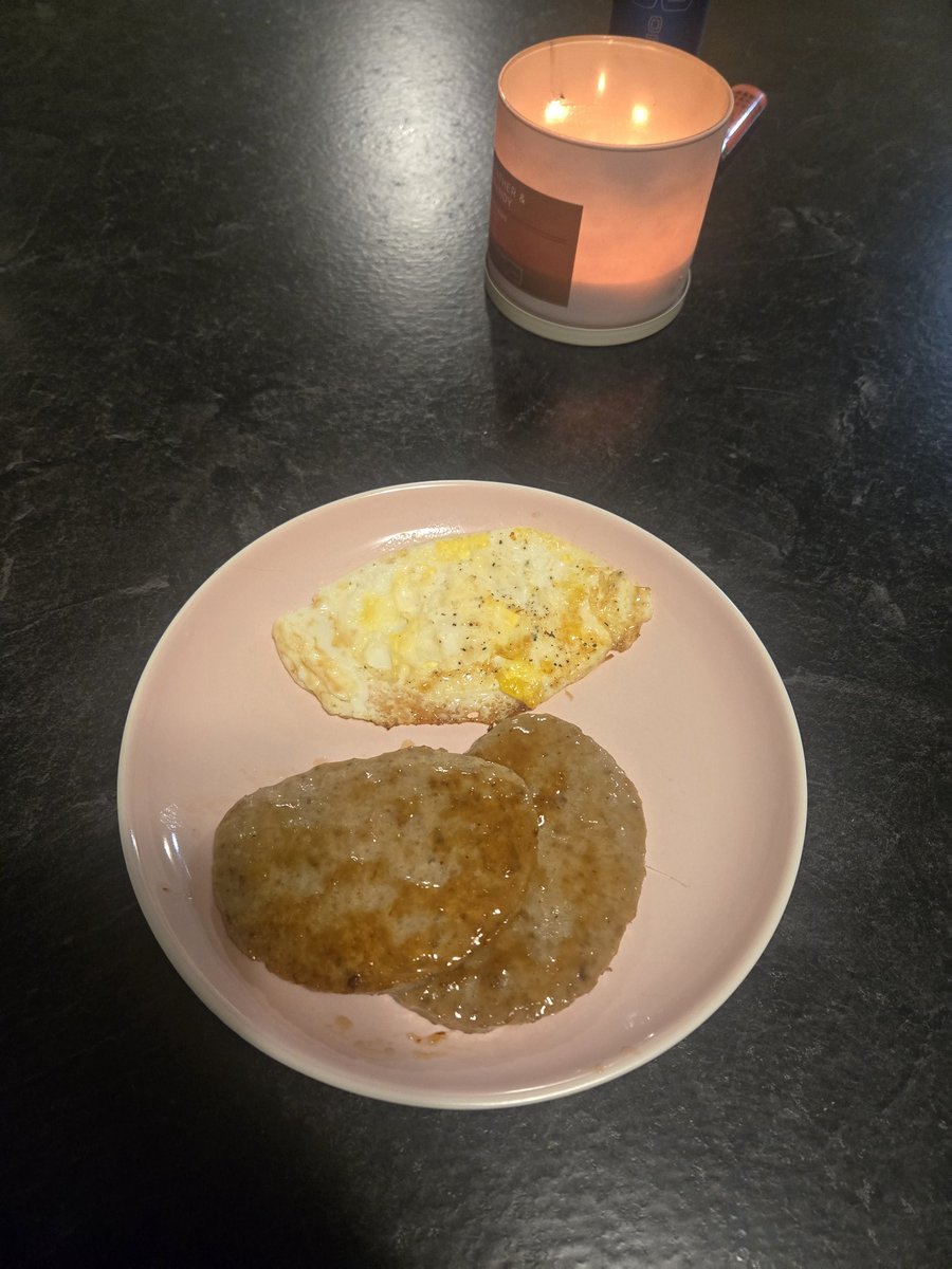 AvaJacksonAlt's tweet photo. Morning breakfast https://t.co/WFU4QL5Ep9