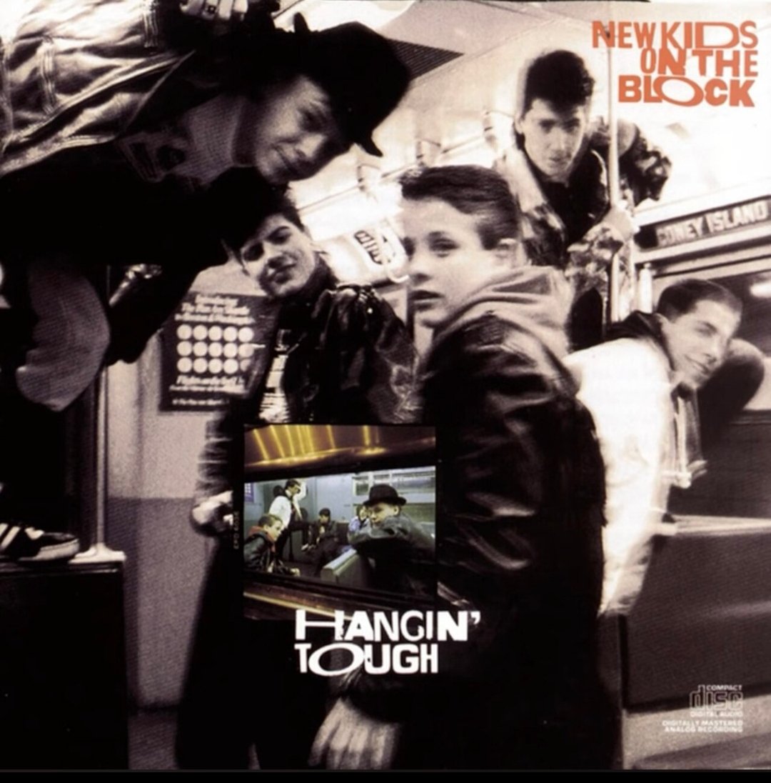 RelatoMusical77's tweet image. ¡Un día como hoy en 1989, "Hangin' Tough" de New Kids on the Block conquistó el #1 en Billboard Hot 100! 🎉 💿🔥 ¡Pura nostalgia pop!¿Fan? #NKOTB #80sHits #MusicHistory