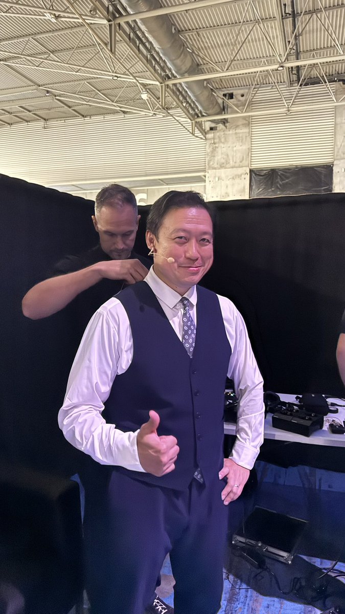 gerryhanna's tweet photo. A normal day for @StephenVLiu as he gets miked 🎤 up backstage at #WCLC25
Next up is the closing ceremony and the interdisciplinary quiz.
➡️ #stayedtuned https://t.co/tprkQ5MM7e