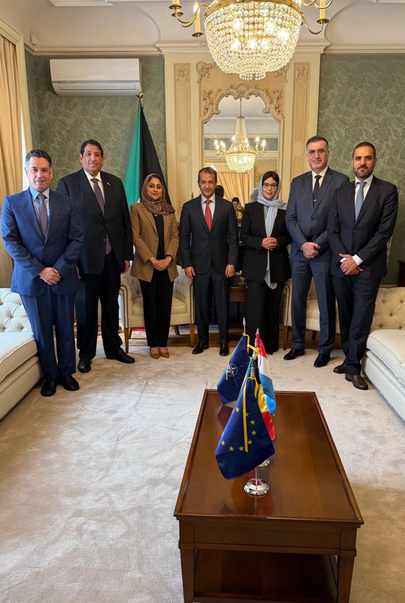 شارك سعادة السفير فهد صقر الجيماز، رئيس البعثة، في الاجتماع الدوري الثالث لمجلس أصحاب السعادة سفراء دول المجلس لدى الاتحاد الأوروبي، تم خلال الاجتماع بحث المواضيع ذات الاهتمام الخليجي-الأوروبي، بالاضافة إلى الاستحقاقات المدرجة ضمن جدول الأعمال المشترك بين الجانبين.