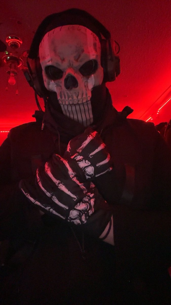 ♱ Rem ♱ tweet media