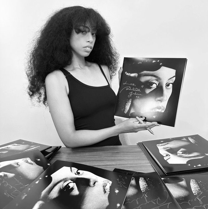 Blurred Lines (🌐,👷🏾‍♀️) tweet media