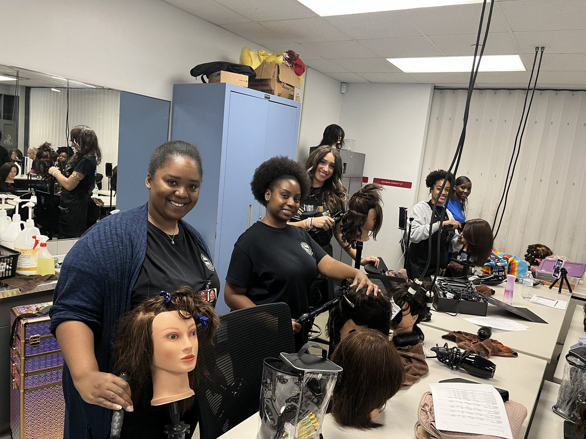 Sheridan_Tech's tweet image. Our Cosmetology students have been busy perfecting their skills- flat irons, Marcel curls, and blowouts.✂️🪮 #SheridanTech #Cosmetology #handsontraining