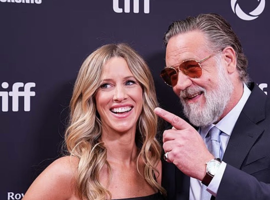 Russell Crowe tweet media