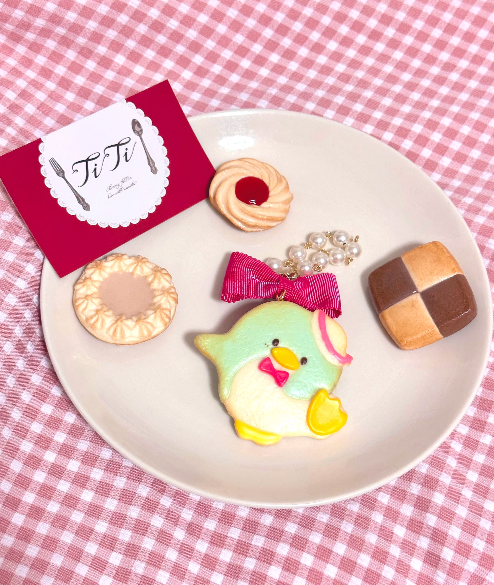 ファンシーサンリオ伊勢丹　TiTi キティ アイスボックスクッキーバッグチャーム TiTi on X: 