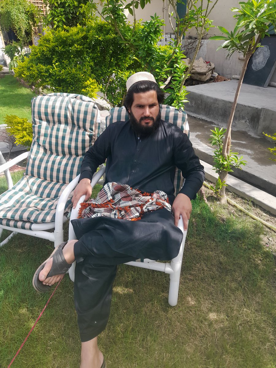 اې د *عرش لوی او عظیمه مالکه* زموږ پر حال *رحم وکه،* موږ له خپلې *مهربانۍ* هيڅکله مۀ *محروموه 🤲*