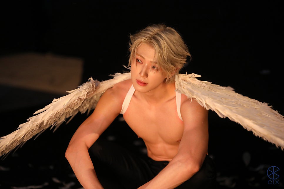 the_itdads's tweet image. #YONGHEE #CIX