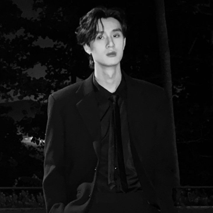 𖤐 | dewtee au on going 📌 (@mssaashimi) on Twitter photo 
