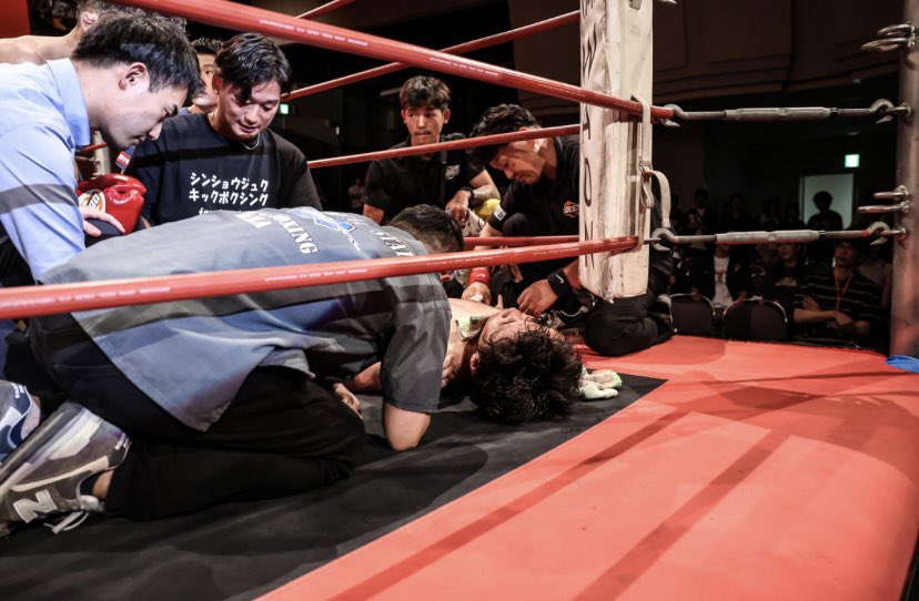 -57.5kg王座決定トーナメント決勝
負けました。
応援してくださった皆さんすみませんでした。また1から頑張ります🙇‍♂️