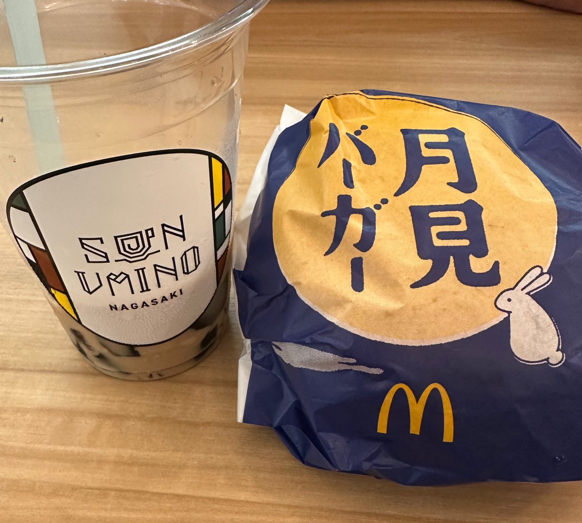 昨日の月は綺麗だったなぁ☺️
やっと食べた！
美味しい👍

#月見バーガー🍔
#マック