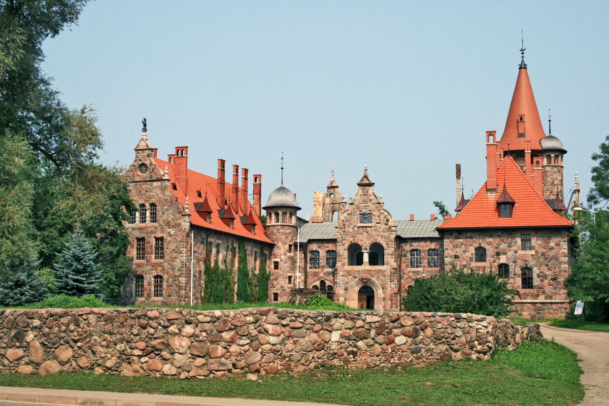 Cesvaine Palace in Latvia will be closed to visitors from September 18-20 due to the filming of the Korean historical mystery drama #Delusion 😍🫡
