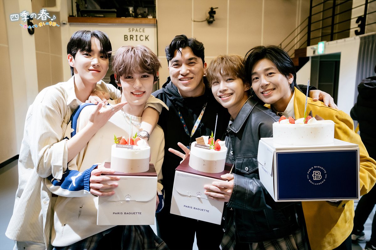 🎂𝐇𝐀𝐏𝐏𝐘 𝐃𝐄𝐁𝐔𝐓 𝐃𝐀𝐘🎂／＊ #AxMxP がついに本日デビュー
