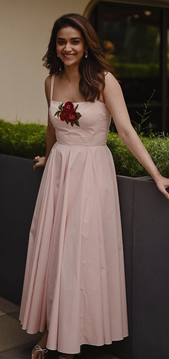 indisabers's tweet image. Simply gorgeous 

#keerthiSuresh