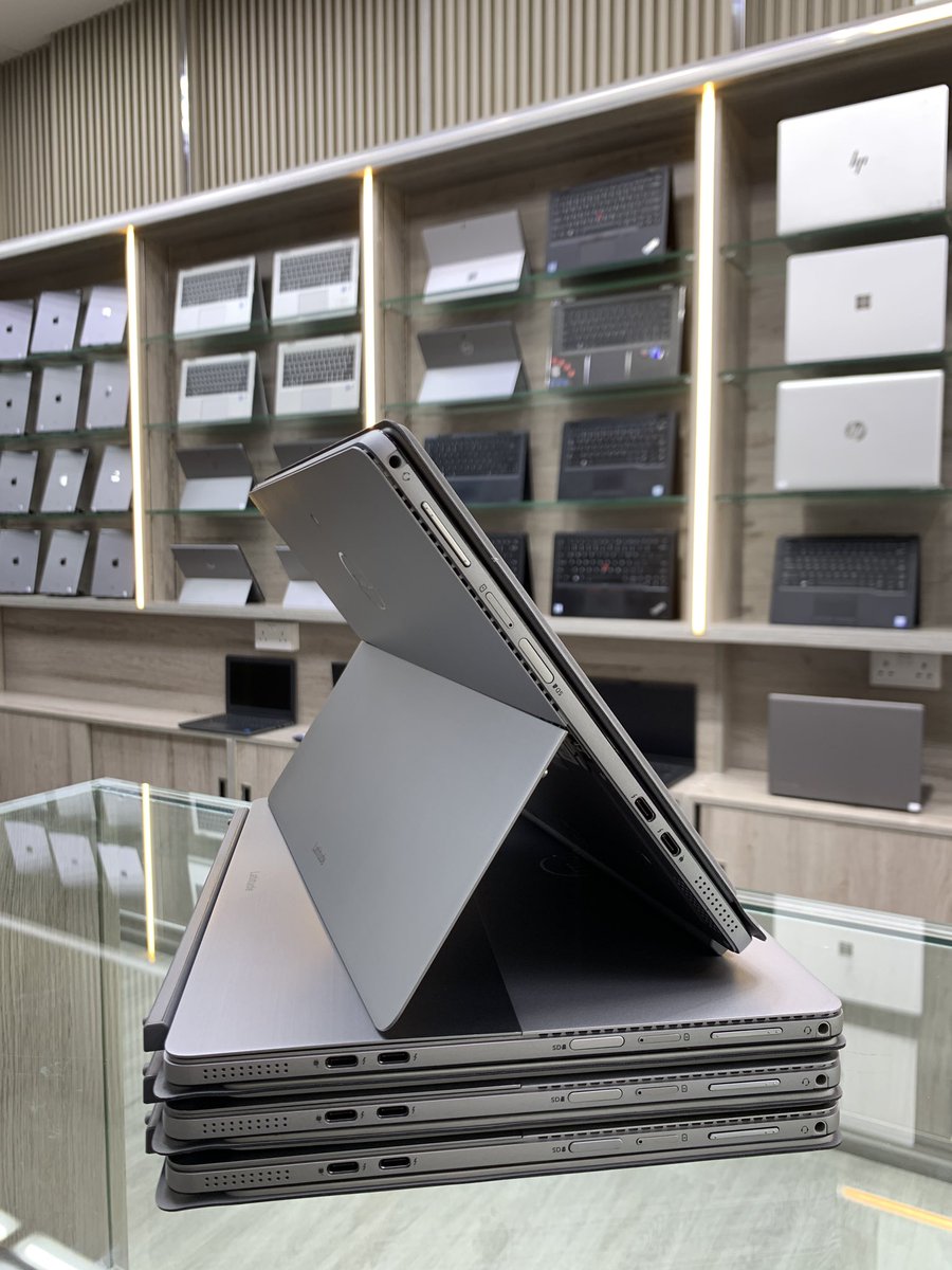 mainpointelect's tweet image. Dell Latitude 7210 2-in-1 Intel Core i7 10th Generation 16GB RAM 256GB SSD 12.3”
WhatsApp
050-620-7544
or click on the link to chat  on whatsapp
wa.me/971506207544
📷 Shop Location:
Main Point Electronics - Deira
maps.app.goo.gl/gGVfFdMxHYPhjx…
#mainpointelectronics