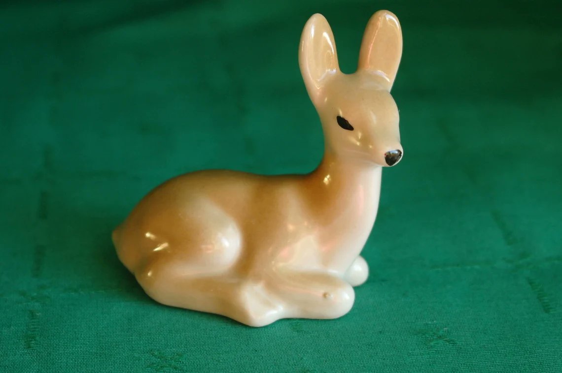 VintageSoviet's tweet image. #Sale!

#Doe #figurine #Deer figurine #RigaPorcelain factory 1950s, overglaze painting, #vintagetoy #USSR collectible  

bit.ly/4gge7wY