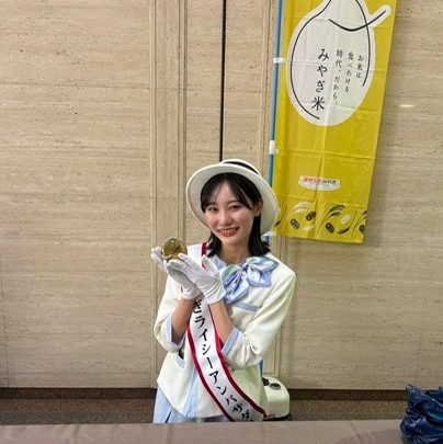 miyagimai_mk's tweet photo. 【イベント情報】
#みやぎ米定期販売会 を開催します！
🍙日時　9/11、9/12 10時～14時（売切次第終了）
🍙会場　宮城県庁1階ロビー
🍙商品　おにぎり、精米など
※パールライス宮城は出店しません
#2025みやぎライシーアンバサダー による販促活動も🌟 https://t.co/O8l2B8vYyX