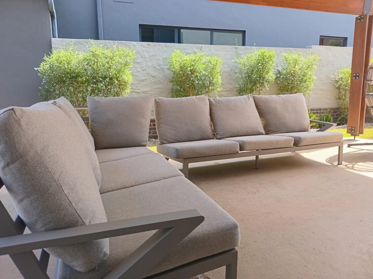 #SpringFever🌻🛋️ Remember to book your in door and outdoor furniture for deep cleaning this spring💺✅

👌No need to worry about dirty furniture anymore 😉We've got you☑️

📲Book your first wash and get R100 OFF, redeem using the Promo code : MOWASH25 

👉mowash.app