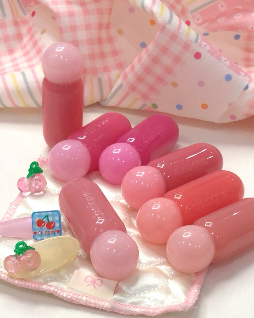 期間限定値下げdasique デイジーク人気商品10点セット 22000円相当 期間限定値下げdasique デイジーク人気商品10点セット 22000円