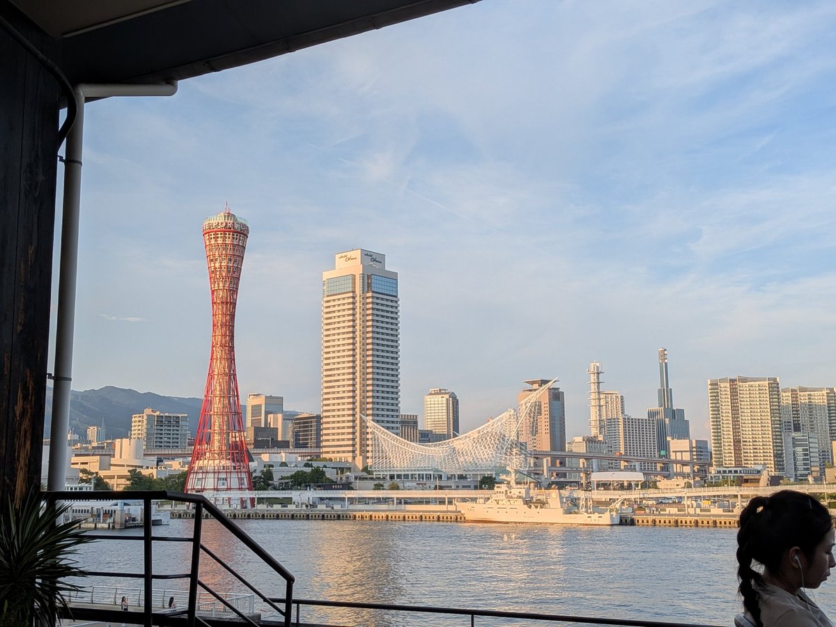 moto_mfp's tweet photo. エアコンで寒くなり
外で寛ぐ。 https://t.co/0jjD3lUAW1