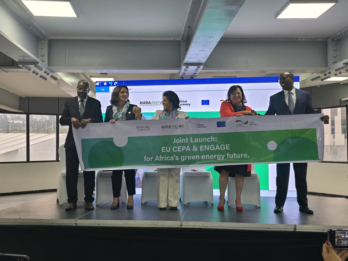 au_ied's tweet image. Day 1️⃣ of #ACS2 saw the launch of two programmes to accelerate Africa’s flagship energy initiatives — #AfSEM &amp;amp; #CMP.
⚡ CEPA by @EUtoAU
⚡ ENGAGE by @BMZ_Bund
The programmes are a testament to enduring #AUEU25 partnerships, advancing universal access to clean &amp;amp; affordable energy.