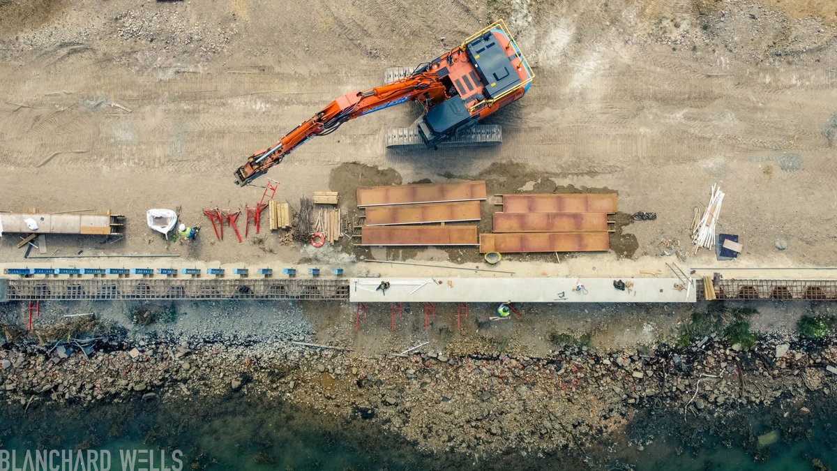 Victory Quay is officially underway! Site preparation and groundwork have now begun, marking the start of a vibrant new coastal community, bringing 835 new homes to Portsmouth. 
orlo.uk/rLY6D

Photos - Blanchard Wells