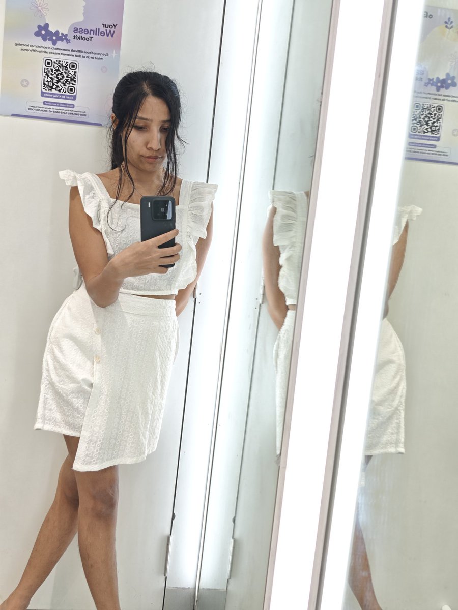 Asya_angelqueen's tweet photo. ✨ “Selfie mode: ON 📸💁‍♀️ … duniya blur, bas main aur mera relaxation clear!” ✨#SelfieObsessed #MeTime #RelaxVibes #MindRefresh #ClickClickMood https://t.co/kwyVH11jrM