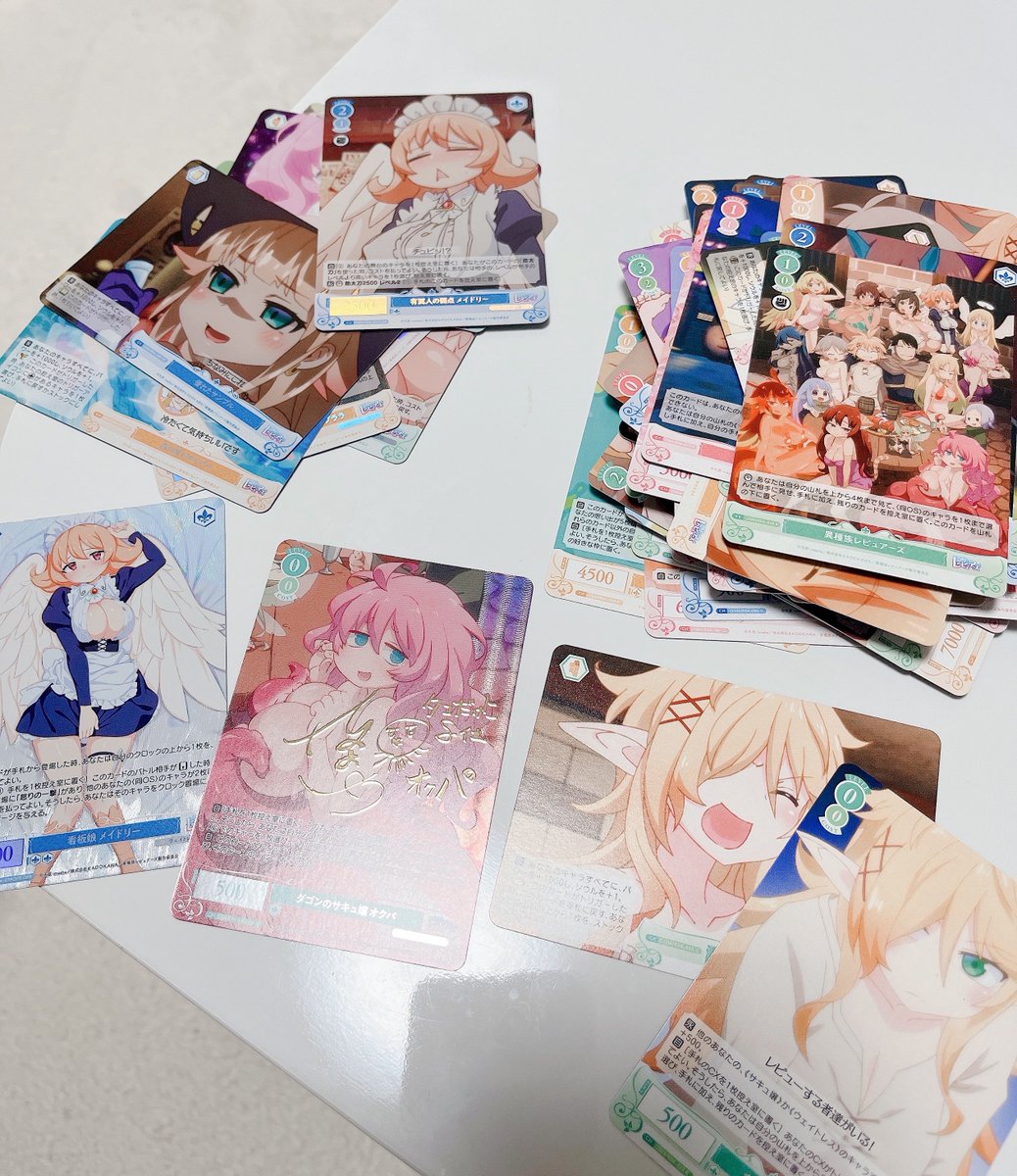 imuocos's tweet photo. 初ヴァイス！！！サインがキラキラしていて良いね✨
ゼルゼルが可愛い本当に😍 https://t.co/MyTbFueDMG