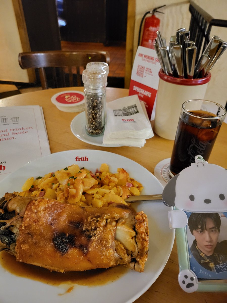 아아 tweet media