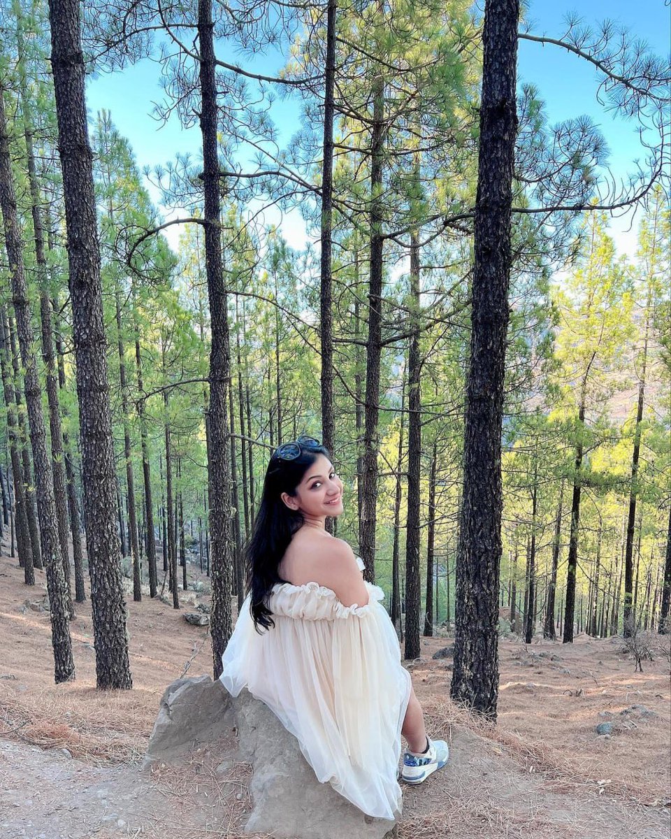 Meera000143's tweet photo. Some of the most beautiful moments at Roque Nublo in Gran Canaria 🌅. Watched a magical sunset with the love of my life ❤️. A place full of peace, beauty, and memories to cherish forever. https://t.co/v79vjYKjcz