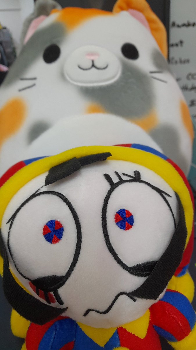 HaruAims's tweet photo. Someone just gave birth and delivered these for my borthday 🤍🤍 https://t.co/OyyypzpH9M