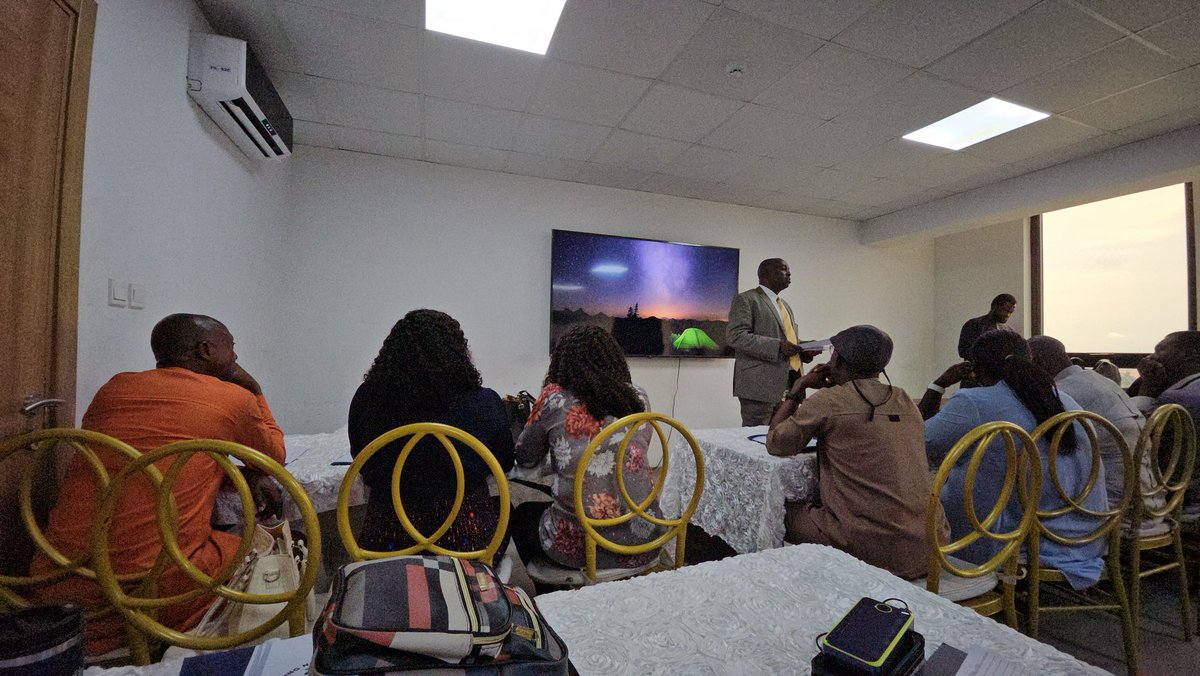 GenderDevelopm4's tweet image. At the Media Training in RFO State under the STEAP Project on Anti-Human Trafficking, we raise our voices to end exploitation and protect human dignity. 🚫✨ Join the movement—together we can stop all forms of human trafficking today! #StopHumanTrafficking #EndModernSlavery #