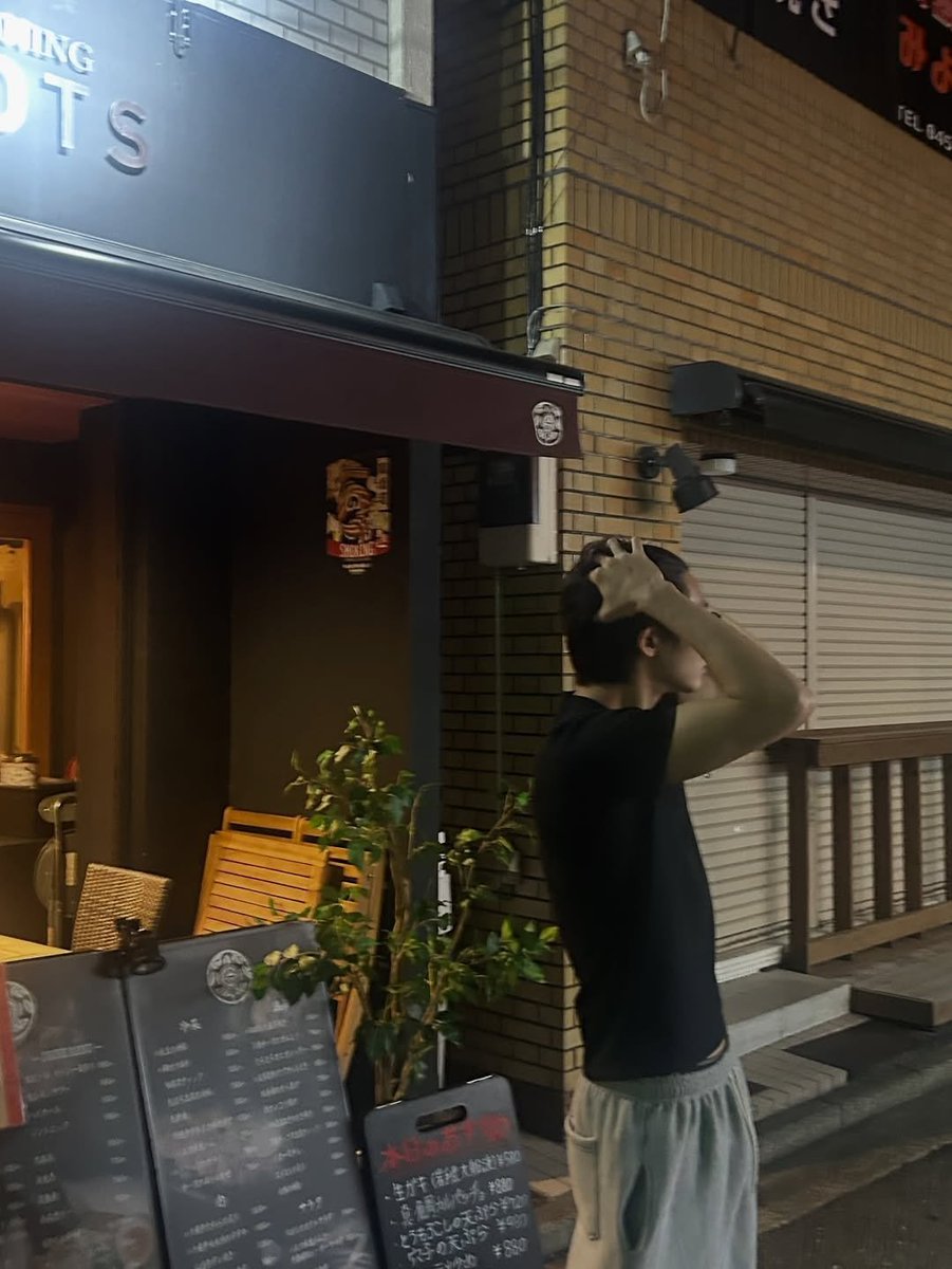 hyungwon ig update #형원 📷 (1/3)