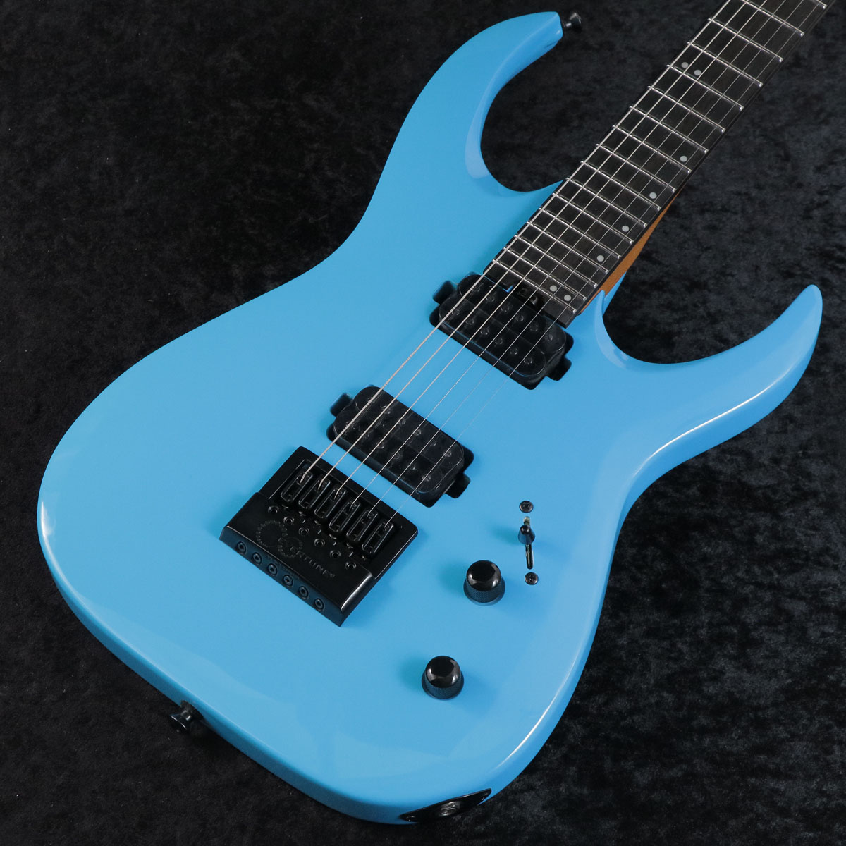 ishibashichamz's tweet image. 『Jackson / Pro Plus Series Signature Misha Mansoor Juggernaut ET6 Ebony Fingerboard Riviera Blue』
Djentムーブメントを率いたPeriphery のギタリスト『ミーシャ・マンソー』のシグネイチャーモデル！
ishibashi.co.jp/ec/product/0bb…

#Jackson 
#Periphery