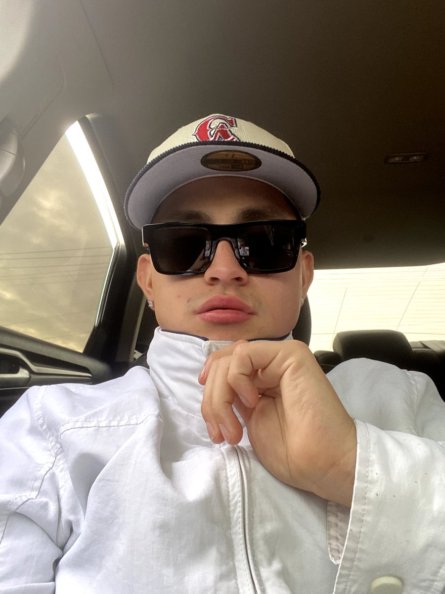 Christopher (@dboyychriss) on Twitter photo 