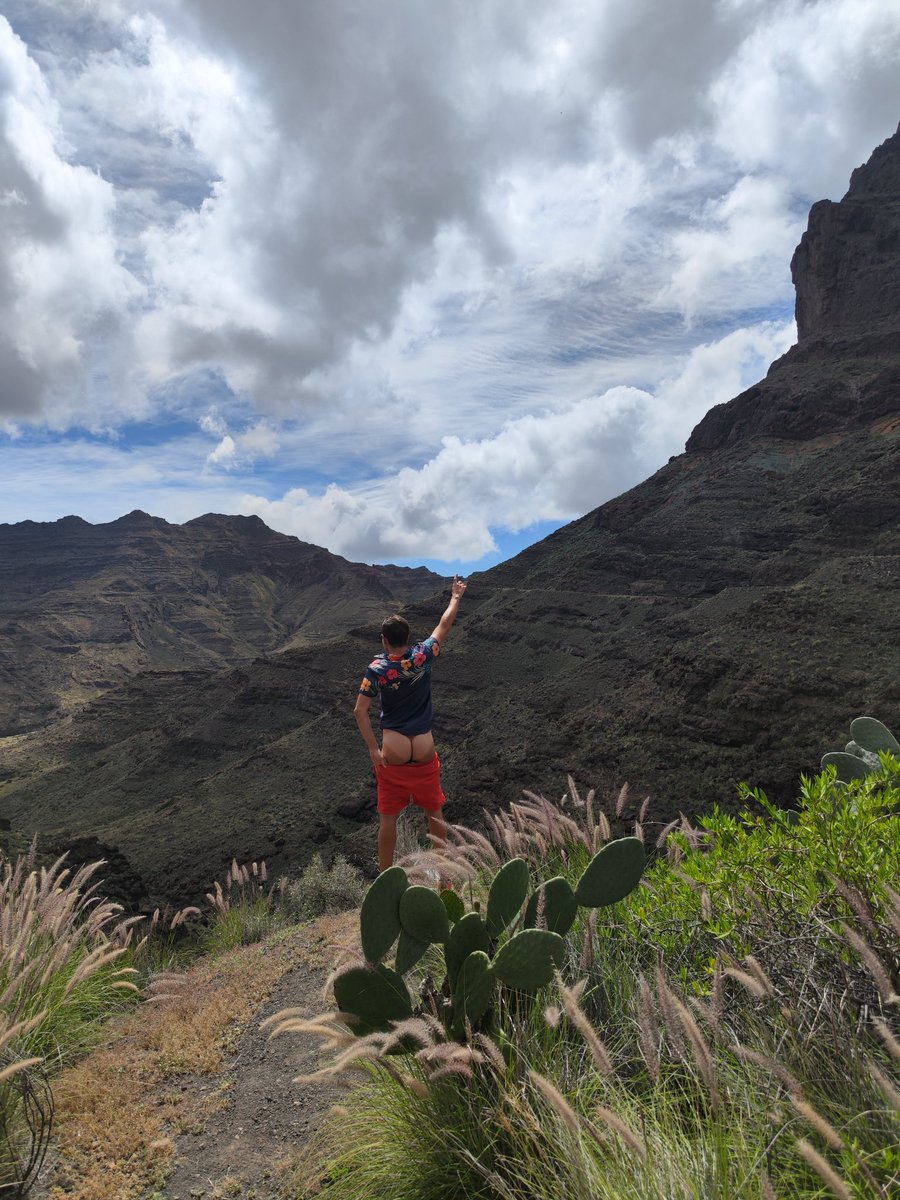 Programme🛫
Paris 10-15 sept
Angers 5-6 oct
Paris 6-7 oct
Avignon 8-13 oct
Lyon 14-17 oct
Paris 17-31 oct
Bruxelles 1-3nov
Lille 3-4 nov
Paris 5-7 nov
Antibes 7-23 nov
Paris 24-30 nov
Lille Amiens 1-4 déc
Strasbourg 8-12 déc
onlyfans.com/bretonboy23
bsky.app/profile/petitc…