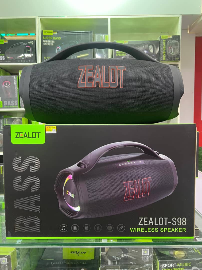nonsman_online's tweet image. We present to you, two Zealot Giants.
High quality sound✔️
Long lasting battery capacity✔️
Perfect for small gatherings and outdoor party✔️
And many more...
#bluetoothspeaker #zealot #fastselling #gadgetstore #tech